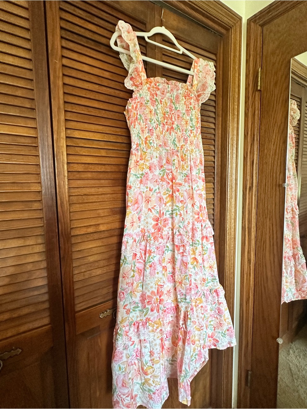 Haute Hippie Pink Floral Tiered Smocked Bodice Maxi Dress size 12 - Picture 9 of 13